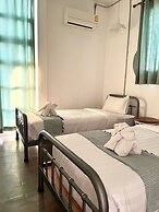 Memmoth Hostel In Lampang