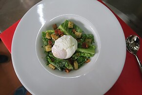 Sarina Boutique Hotel