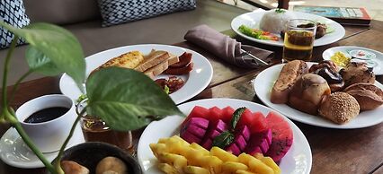 Sarina Boutique Hotel