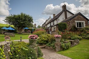 The Greyhound Inn & Hotel