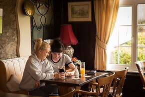 The Greyhound Inn & Hotel