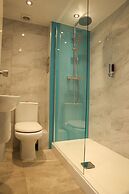 The Greyhound Inn & Hotel