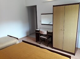 Apartments Metajna X