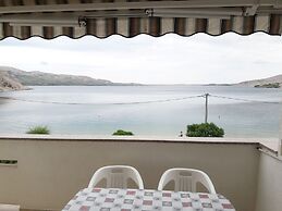 Apartments Metajna X