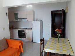 Apartments Metajna X