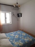 Apartments Metajna X