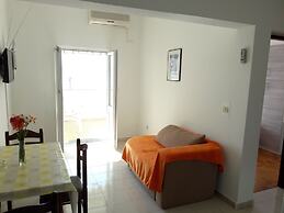 Apartments Metajna X