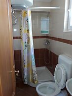 Apartments Metajna X