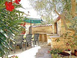 Sol Jardin Apartments