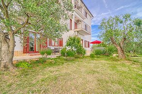 Blue Story Apartments