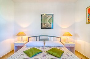 Blue Story Apartments