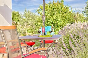 Blue Story Apartments