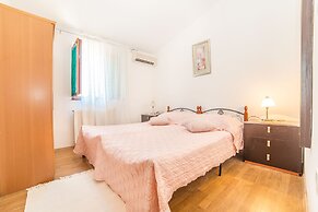 Vacation Pool Apartments