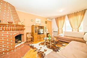 Vacation Pool Apartments