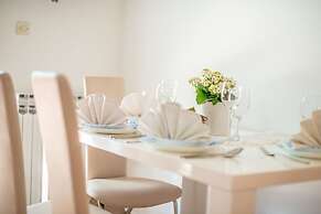 Vacation Pool Apartments