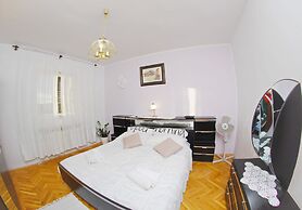 Vacation Pool Apartments