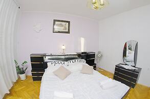 Vacation Pool Apartments