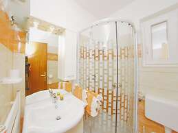 Vacation Pool Apartments