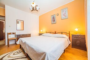 Vacation Pool Apartments