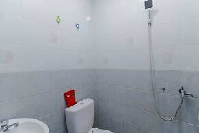 RedDoorz Plus near Batam City Square