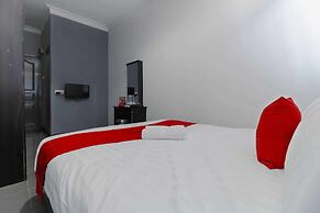 RedDoorz Plus near Batam City Square