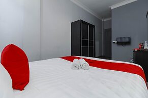 RedDoorz Plus near Batam City Square