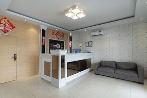 RedDoorz @ Nagoya Indah