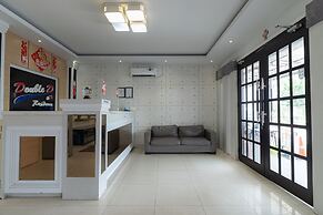 RedDoorz @ Nagoya Indah