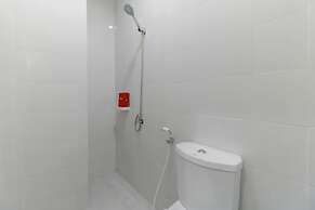 RedDoorz Plus @ Kapuk Business Park