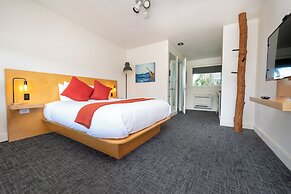 Heliotrope Hotel