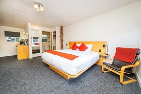 Heliotrope Hotel