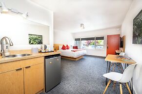 Heliotrope Hotel