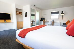 Heliotrope Hotel