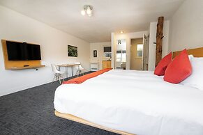 Heliotrope Hotel