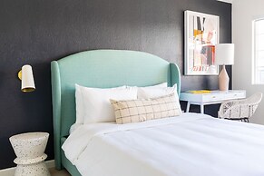 Signature Inn Oakland