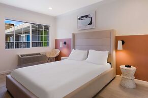 Signature Inn Oakland