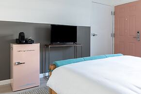 Signature Inn Oakland