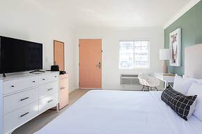 Signature Inn Oakland