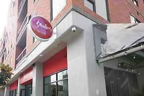 Signature Inn Oakland