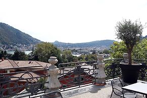 Villa Liberty - Lake Como Rooms & SPA