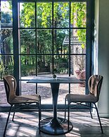 Villa Liberty - Lake Como Rooms & SPA