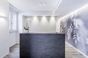 Villa Liberty - Lake Como Rooms & SPA