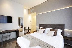 Villa Liberty - Lake Como Rooms & SPA