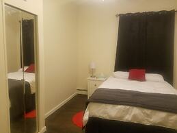 15 MINS TO TIME SQ AND WTC