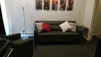 15 MINS TO TIME SQ AND WTC