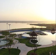 Queshan Lake Arcadia Intl Resort