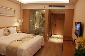 Queshan Lake Arcadia Intl Resort