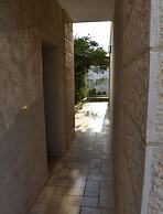Nof Canaan
