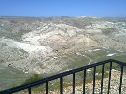 Nof Canaan