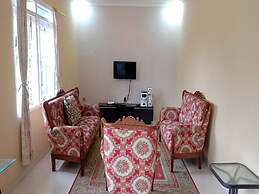 Villa Kota Bunga Azalea